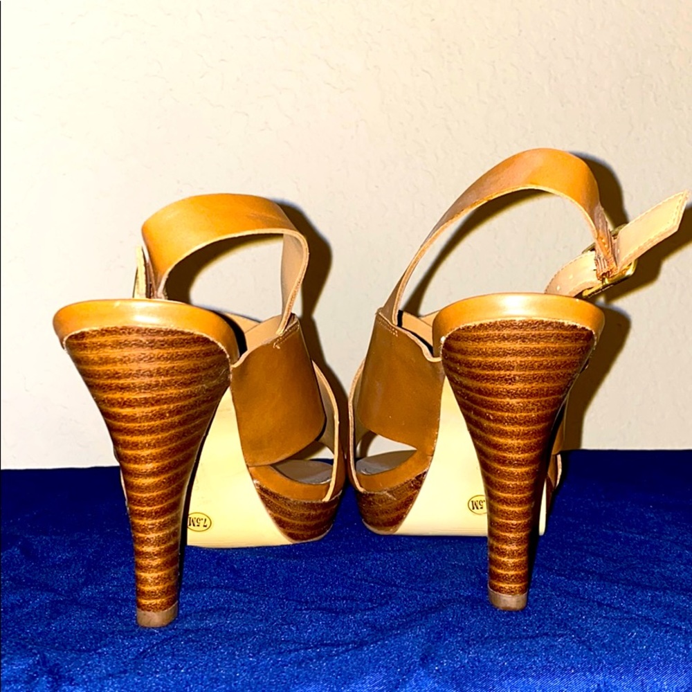 Tan Heels - Picture 5 of 5